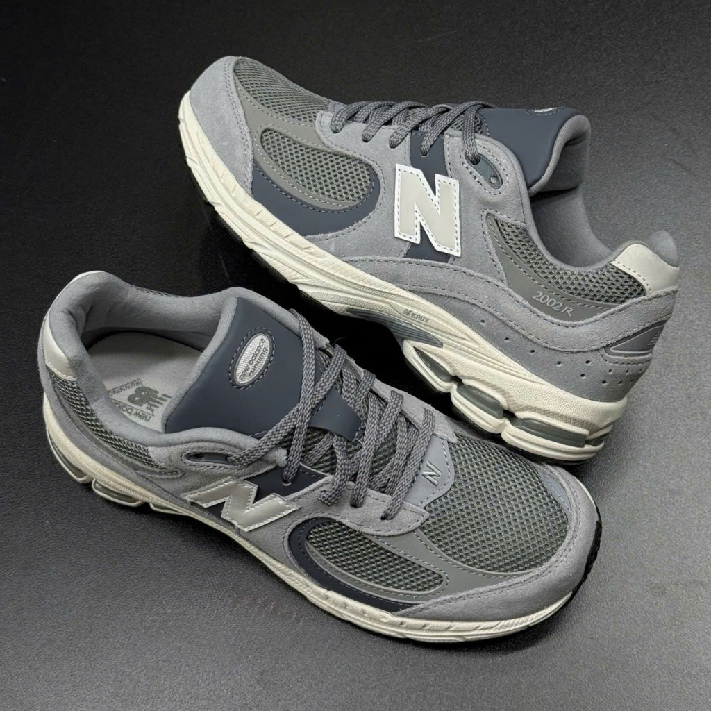 New Balance 2002r - Giày thể thao Chính Hãng, Giá Tốt, Đảm Bảo | Shopee ...