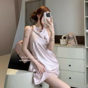 Set Áo yếm lụa hở lưng thắt dây cách điệu kèm chân váy ngắn dáng A basic , Set đồ đi chơi đi tiệc tiểu thư sang chảnh