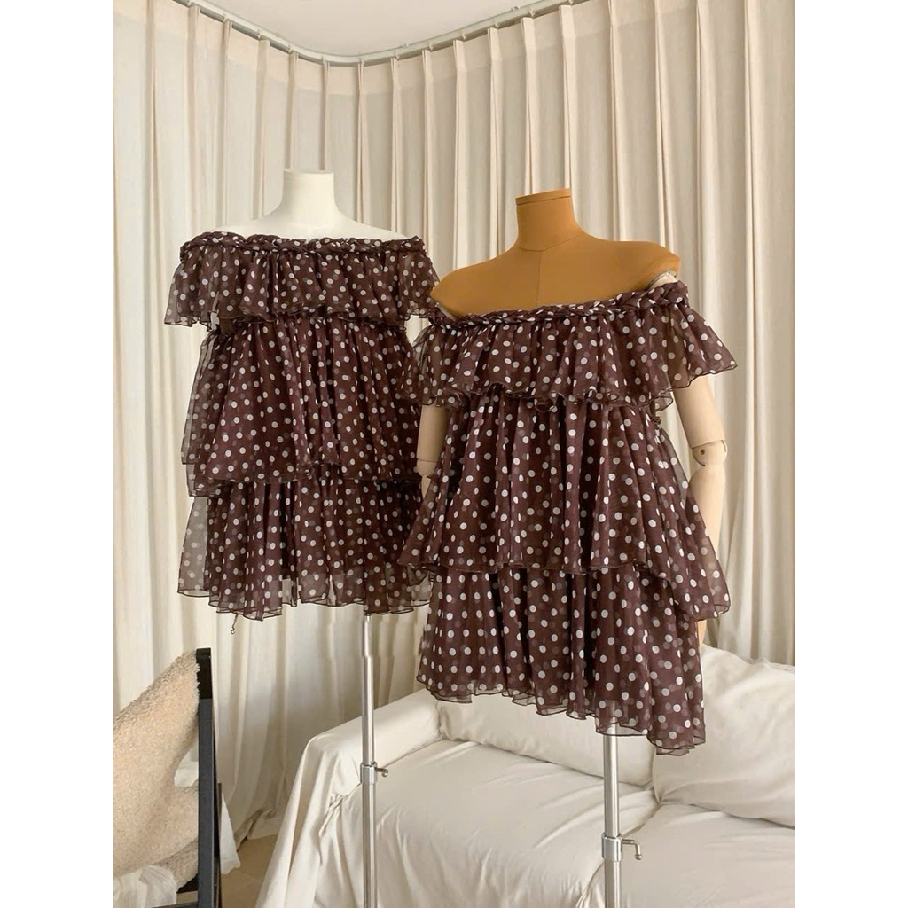 Váy voan tơ chấm bi trễ vai dáng ngắn xoè tầng bồng bềnh tiểu thư, Đầm nữ hở vai phong cách vintage mặc đi chơi đi biển