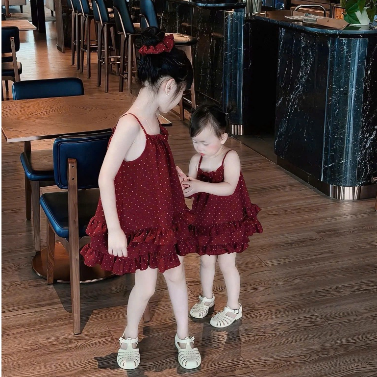 Váy bé gái - Váy 2 dây chấm bi phối bèo tầng chất liệu đũi cao cấp ( Tặng kèm cột tóc ) K03