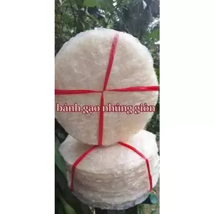 BÁNH TRÁNG GIÒN PHÙ MỸ BÌNH ĐỊNH - ĐẶC SẢN ĐỘC LẠ XỨ NẪU: BÁNH NHÚNG NƯỚC CÓ "HẠT GẠO LI TI", NHAI GIÒN SẦN SẬT!