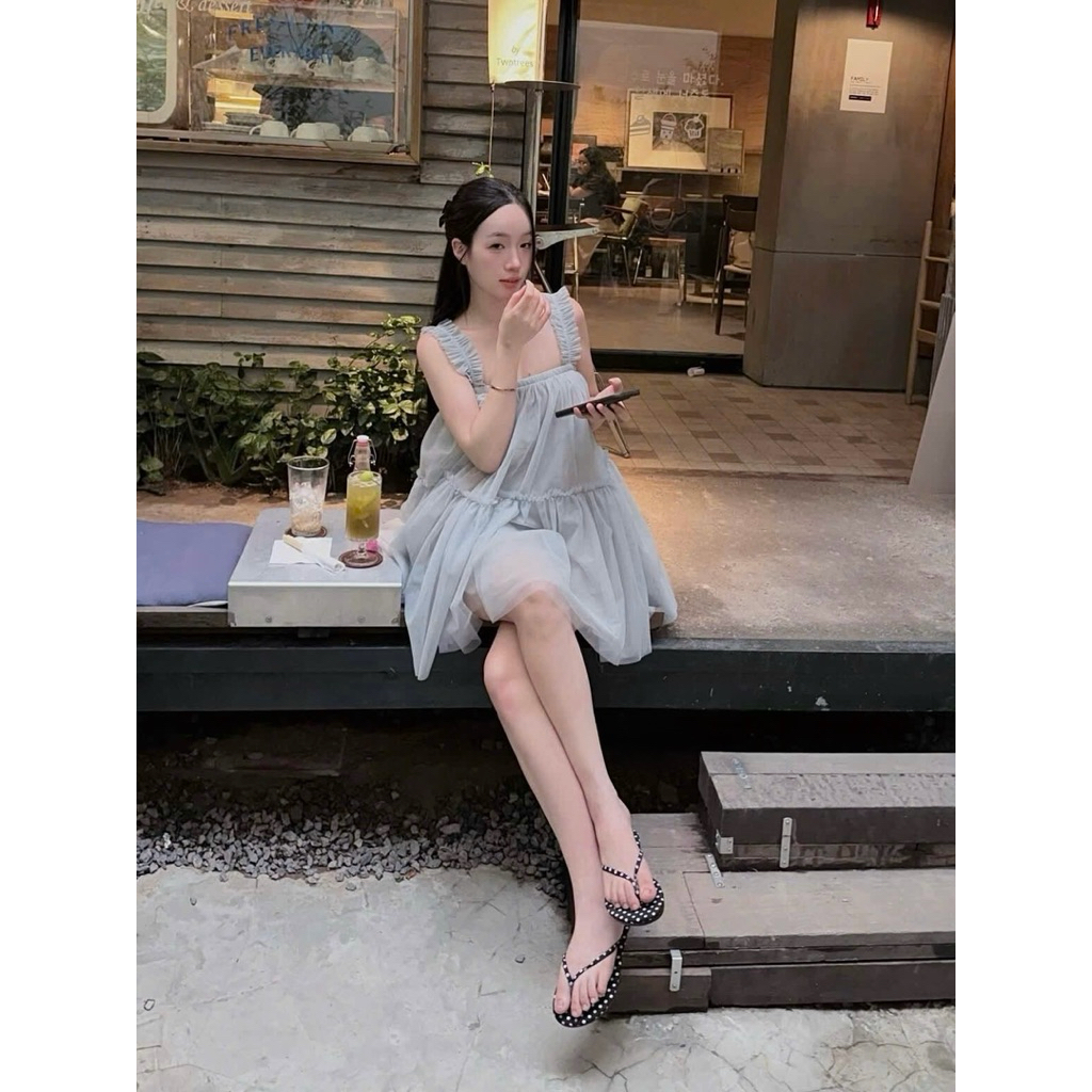 Váy 2 dây phối lưới bèo dáng xuông