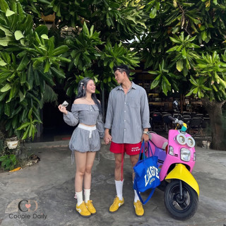 Set Đồ Đôi Nam Nữ Couple Váy Bí Phồng Trễ Vai & Áo Sơ Mi Tay Dài Đi Biển Chụp Ảnh 88003 [GIÁ MỞ BÁN]