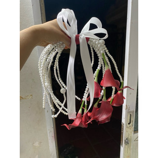 bó hoa cầm tay rum phối ngọc trai hạt ceveria