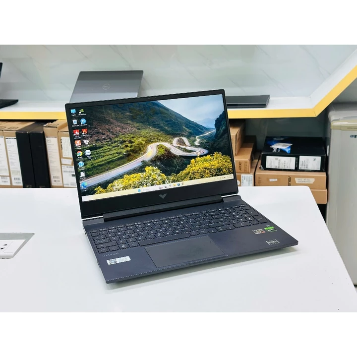 LAPTOP HP VICTUS GAMING 15 FD1022AX - AMD RYZEN 5 7535HS / RAM 16GB / SSD 512GB / RTX 2050 4GB / 15.6" FHD 144HZ