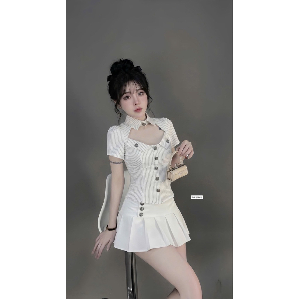 Set áo kẻ mix chân váy xếp li phối cúc siu chất