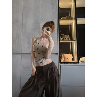 Set quần ống suông rộng phối áo crotop lệch vai họa tiết chấm bi chất thun gân thoáng mát