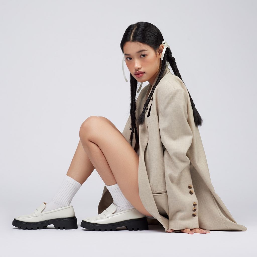 Giày Penny Loafer Nữ Charisma White – Da Microfiber, Đế Cao Su Nguyên Khối 5cm, Màu Trắng Thanh Lịch