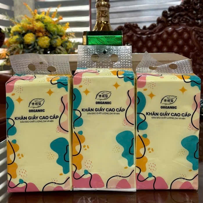 Thùng 10 Bịch Giấy Vệ Sinh Treo Tường Đa Sắc  làm từ bột gỗ nguyên chất, giấy tờ 4 lớp, dai mịn