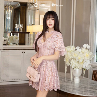 Set đầm xòe ren hoa hồng pastel phối áo choàng đính charm hồ điệp vàng KS536A