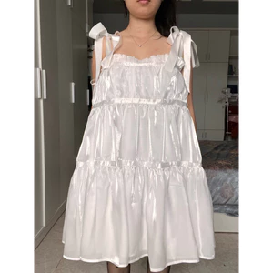 đầm babydoll trắng tay dài form rộng Hàn Quốc 2hand