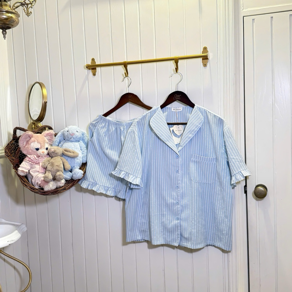 [THE RIBBON CLUB] QiXi Homewear Bộ Pijama Kẻ Sọc Xanh Pastel