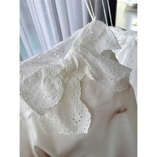 Áo Hai Dây Trắng Blanche Phối Ren Thêu Nơ Bản Lớn Form Suông Nữ Tính Khánh An Clothing