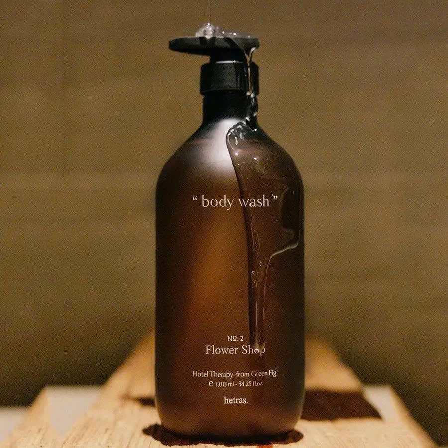 C93_Sữa tắm nước hoa Hetras Body Wash 1013ml ( GIAO MÙI NGẪU NHIÊN)