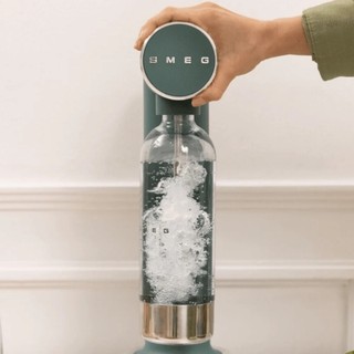 HCM Máy tạo nước có ga (soda) SMEG SKC01 cao cấp sang trọng, giúp giảm cân, tốt cho sức khỏe GermanySNT