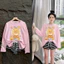 Sét áo hồng in hình tay dài chất cotton +quần sọc đùi , chất thun zip lụa ( hình ngẫu nhiên)