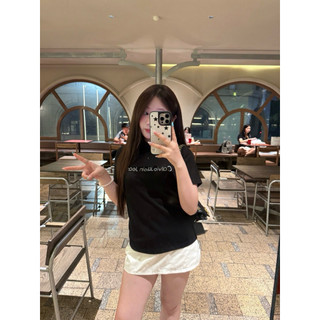 Áo thun cổ tròn croptop dáng ngắn Xê Ca thêu chất cotton, áo phông form vừa thêu thời trang nữ