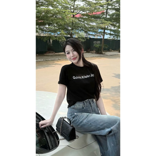 Áo thun cổ tròn croptop dáng ngắn Xê Ca thêu chất cotton, áo phông form vừa thêu thời trang nữ