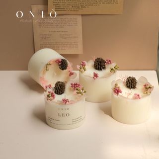 Nến trụ thấp trang trí hoa lá Handmade, Quà sinh nhật, Quà kỷ niệm, Zodiac Collection - ONIÕ