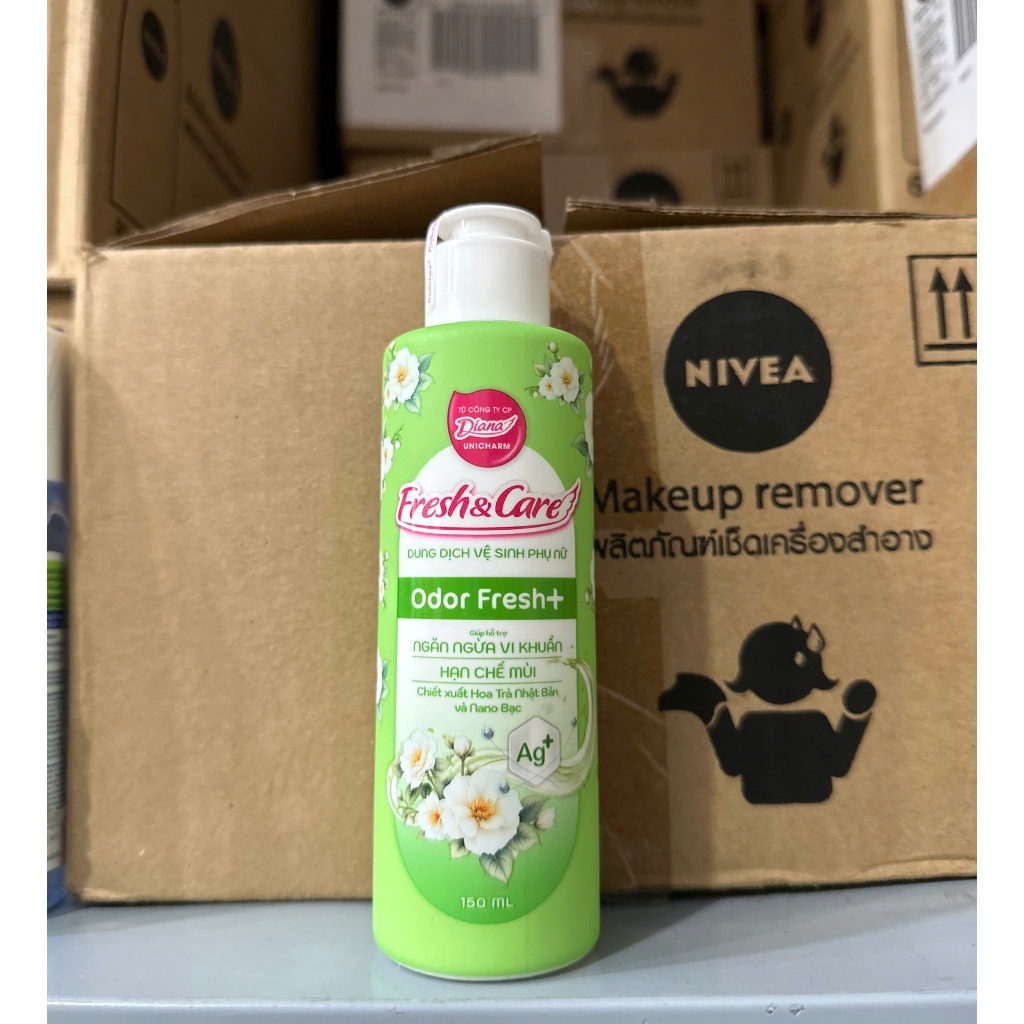 Dung dịch vệ sinh phụ nữ Fresh & Care Cool+ 150ml