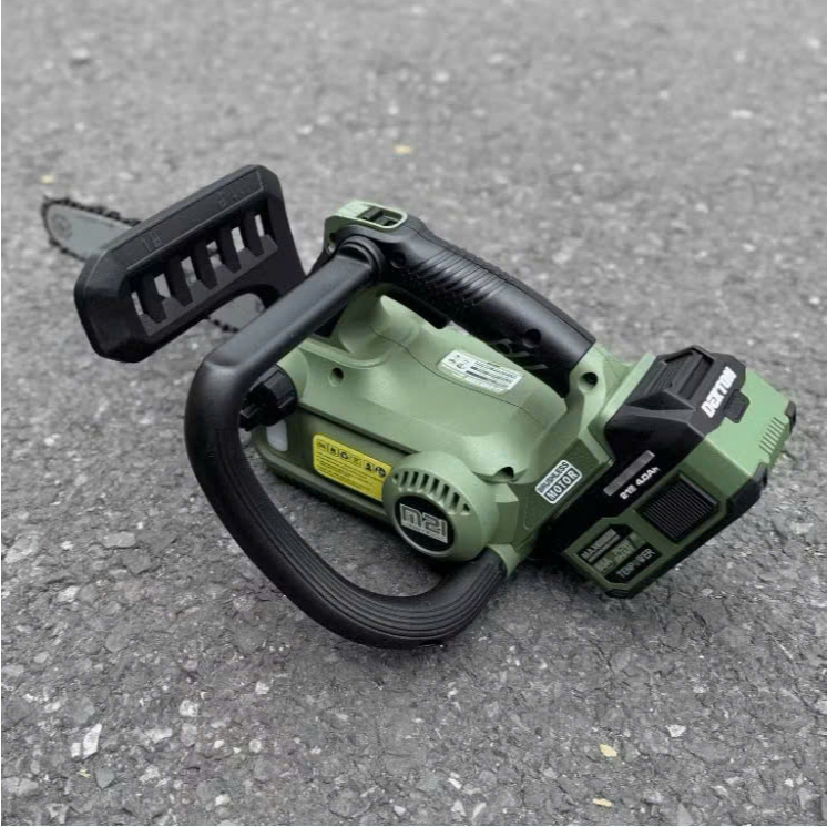 Thân Máy cưa xích pin 21V DEKTON M21-CX12PRO motor brushless lam 12inch (30.5cm) tra nhớt tự động
