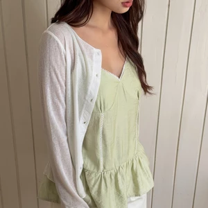 Áo kiểu hai dây cổ V SONNA HI - form peplum xòe, có điều chỉnh dây vai - PETAL CAMI TOP