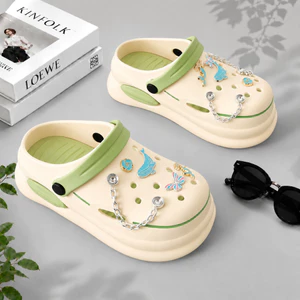 Dép sục bánh mì nữ màu basic dễ dàng phối đồ chống trượt đế êm tặng hình gắn Sticker 3D SR3