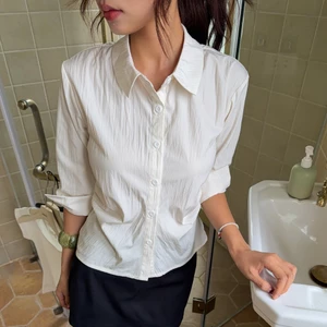 Áo sơ mi chiết eo slim fit SONNA HI - vải gió nhăn cao cấp, cổ đức đứng form - LAID BACK SHIRT