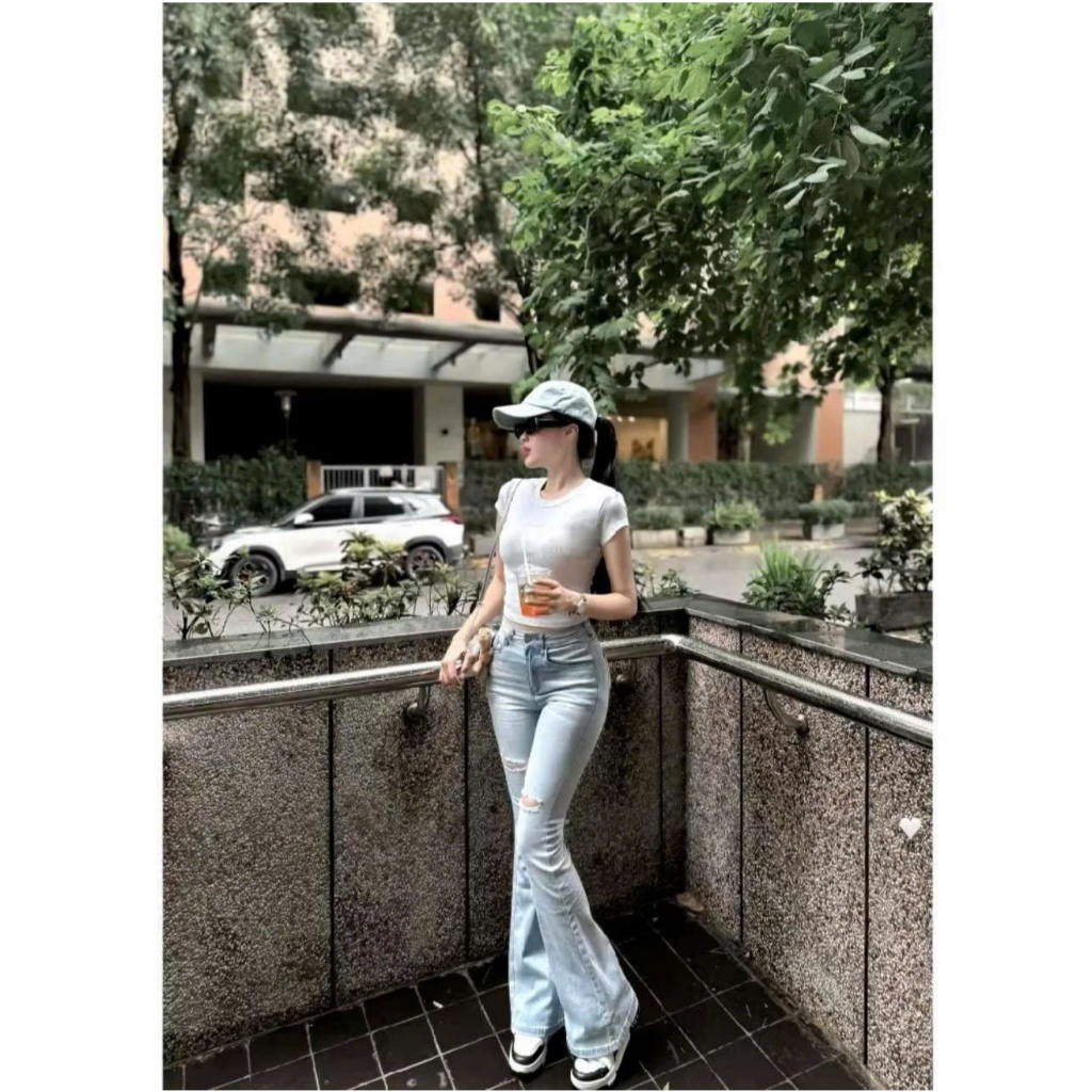 [NOVEMBER CLOTHING] QUẦN JEANS NỮ ỐNG LOE RÁCH CẠP CAO HÁCH DÁNG HOTTREND 2026