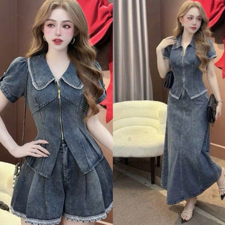 Set bộ váy jean áo cổ bẻ thiết kế khóa kéo ôm eo phối váy dáng chữ A viền ren trắng