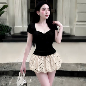 Sét áo tay ngắn cột nơ ở giữa chất thun zip lụa + cv bí chấm bi chất kate có lót quần