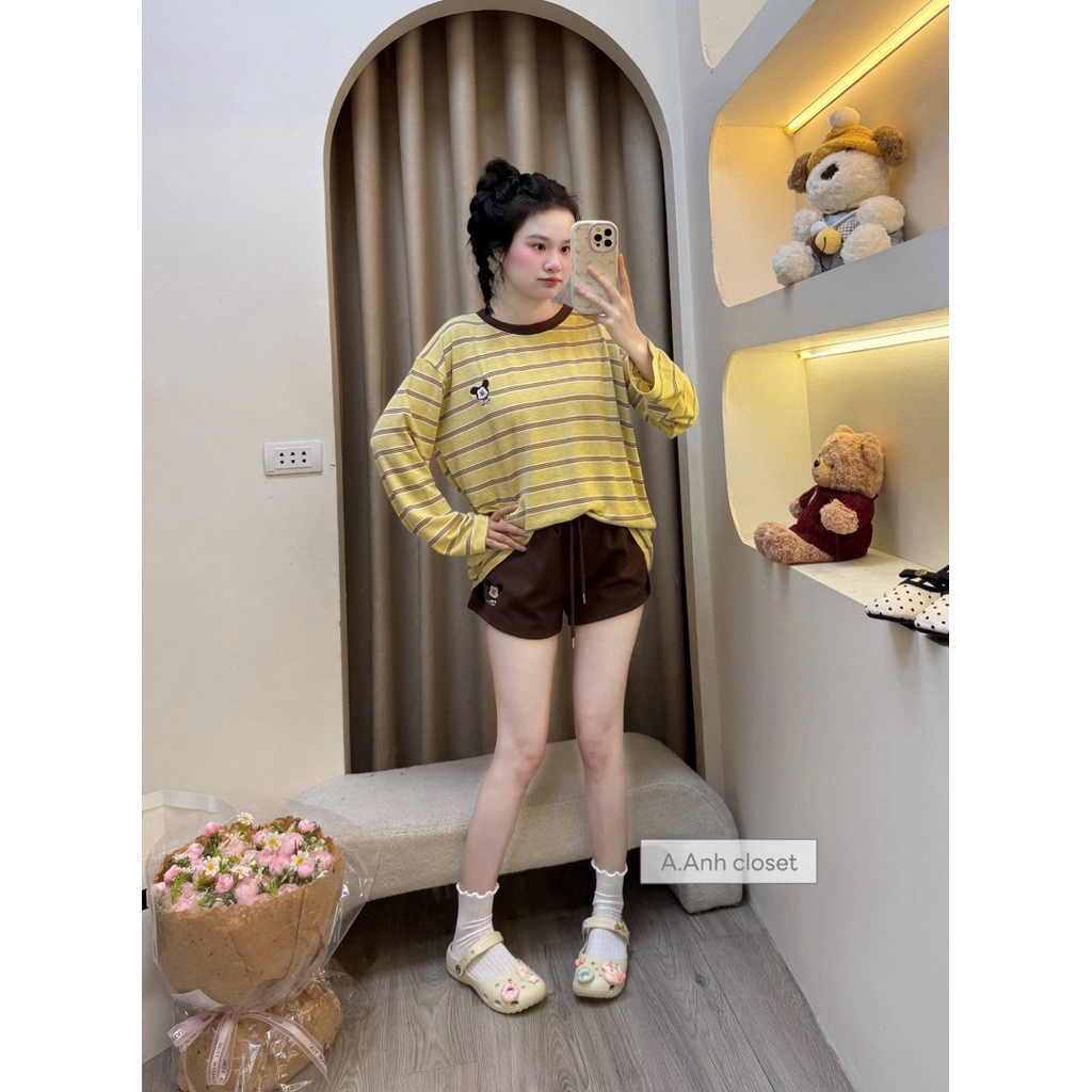 Bộ Áo Kẻ Dài Tay Mickey Phối Quần Đùi