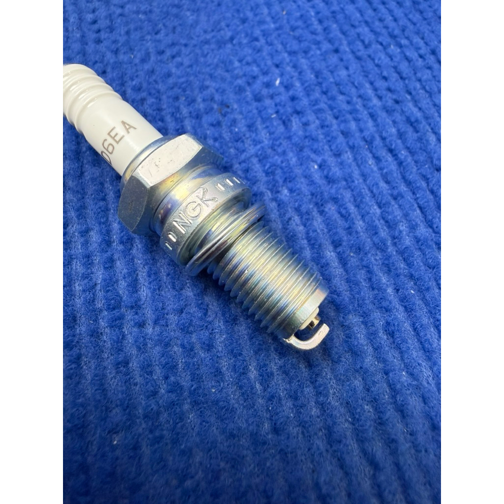 [ Hoả Tốc ] Bugi Chính Hãng NGK Xe Ba Gác ( D6EA 96494  ) Hàng Cao Cấp Chất Lượng Cao