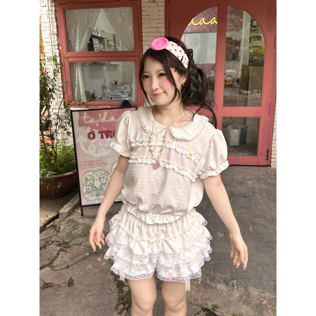 Áo Umi Babydoll kiểu Polo Phối Chun - Thiết Kế Dễ Thương Với Chi Tiết Ren Và Họa Tiết Hoa /TM/ | BigBuy360 - bigbuy360.vn