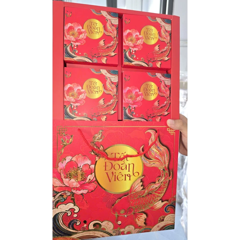 Combo 4 bánh trung thu Tân Xuân 200gr 1 trứng kèm Hộp + túi