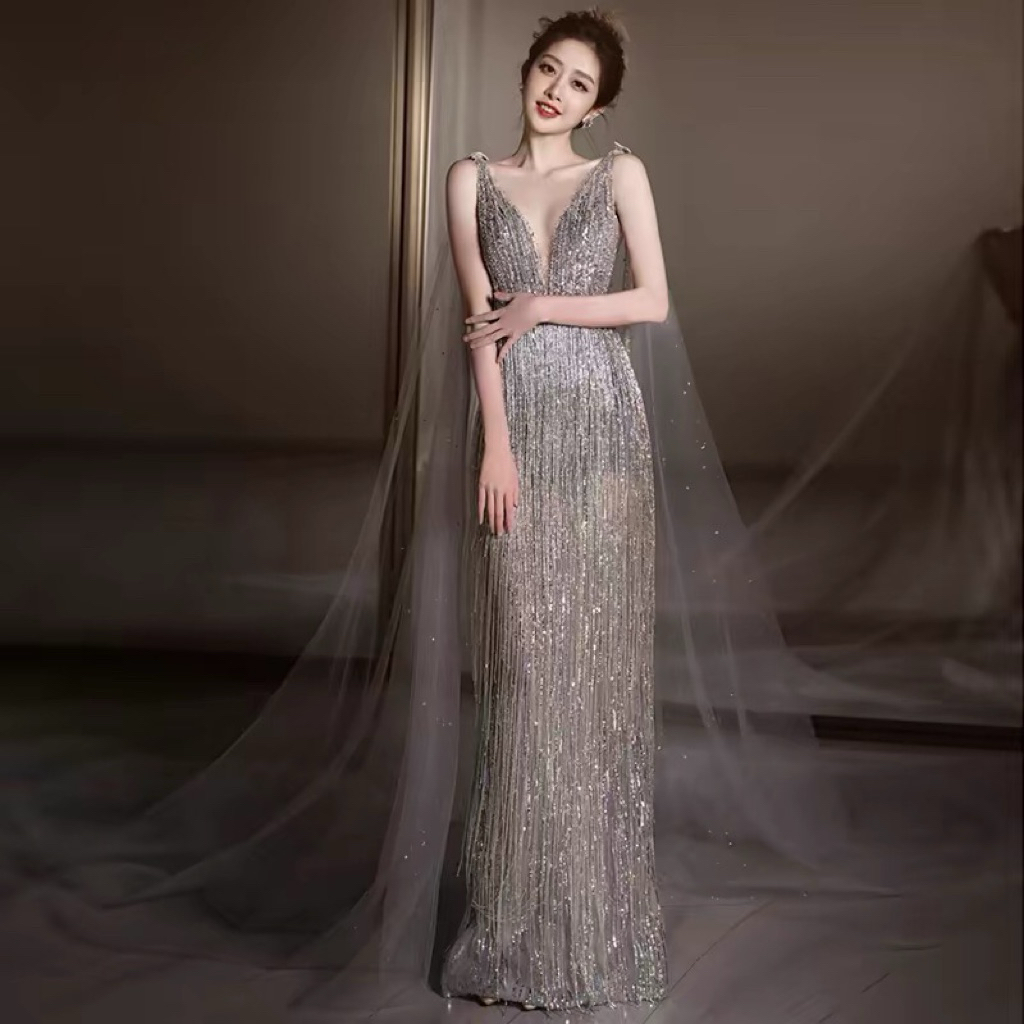 Đầm Dạ Hội Kim Tuyến Dáng Ôm Xẻ Sâu Cổ V Đính Tua Rua Lấp Lánh Váy Dự Tiệc Sang Trọng