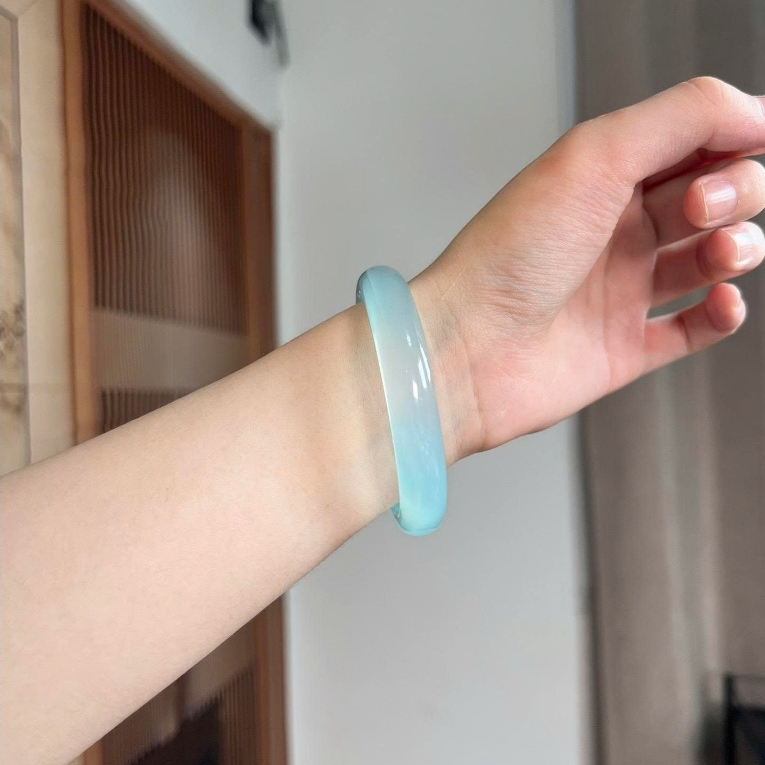 [𝐒𝐀𝐋𝐄]Vòng Tay Mã Não Xanh Biển Nguyên Khối – Đá Thiên Nhiên Thanh Lịch 𝐊𝐈𝐌 𝐓𝐇À𝐍𝐇 𝐁Ả𝐎
