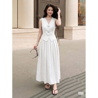Set váy trắng đi biển đi chơi bao gồm áo gile và chân váy dài tôn dáng thoáng mát