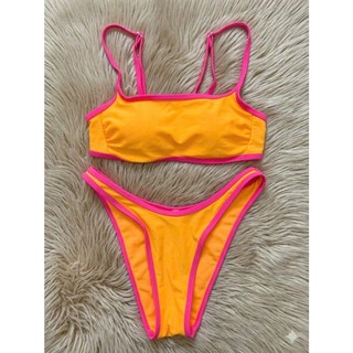 Bikini 2 mảnh, đồ bơi nữ màu cam phối viền nổi bật, vải co giãn sẵn đệm ngực, khuy cài sau hàng VNXK