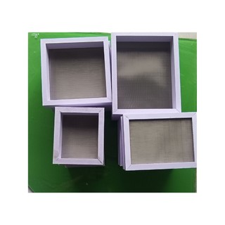 KHAY TÁCH PHÂN BỂ CÁ khung nhựa công nghiệp lưới inox không rỉ 15*15*3,5 cm DRC ( kích thước phủ bì cả khung)