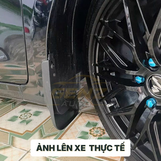 Chắn bùn Toyota Camry 2019 - 2023 hạn chế bùn đất bắn lên xe tặng kèm ốc và tua vít
