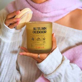 Nến thơm phòng quà tặng cao cấp Autumn Outdoor hương ngọt ngào tặng kèm túi và thiệp