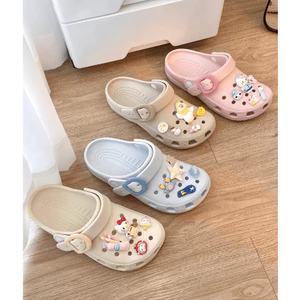 Dép Nữ Sục Buckle Quai Hậu Khuy Khóa Nam Nữ Đế Nhẹ Mềm Êm Chân, Gắn Charm Dễ Thương - Đổi Size QH10