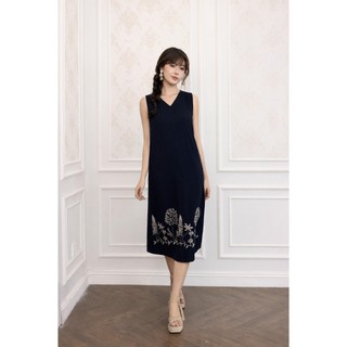 SWANLAKE | Váy Đầm Nữ Suông Sát Nách Cổ Chữ V Vải Linen Hàn Thêu Hoa Du Lịch Dạo Phố Hè D13721