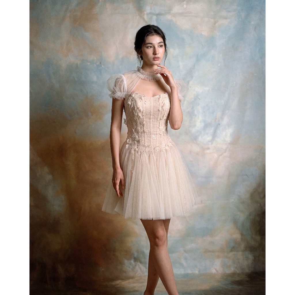 Đầm Công Chúa Ophelia Petal Mini Vải Tulle Thêu Hoa 3D Dự Tiệc Thiết Kế Cao Cấp