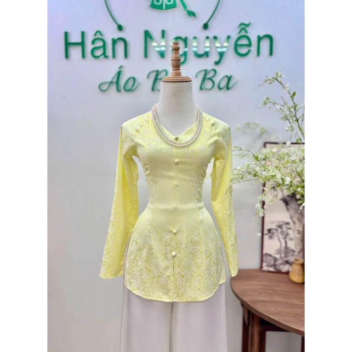 Hân Nguyễn Áo Bà Ba - B.A213 - Áo Bà Ba Gấm Song Hỷ Cổ Tim Dây kéo Nút Bọc Nụ ( QUẦN LỤA )