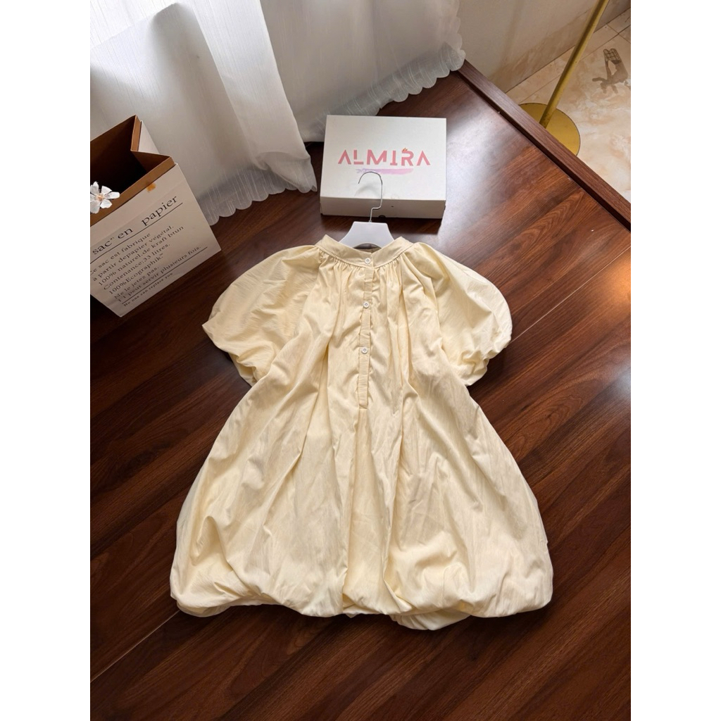 Váy Bí Phồng Tay Phồng Sang Chảnh Cổ Trụ Cúc Cổ Almira | BigBuy360 - bigbuy360.vn