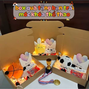 Set quà tặng móc khoá gấu bông thể thao và móc khoá lắp ráp các mẫu