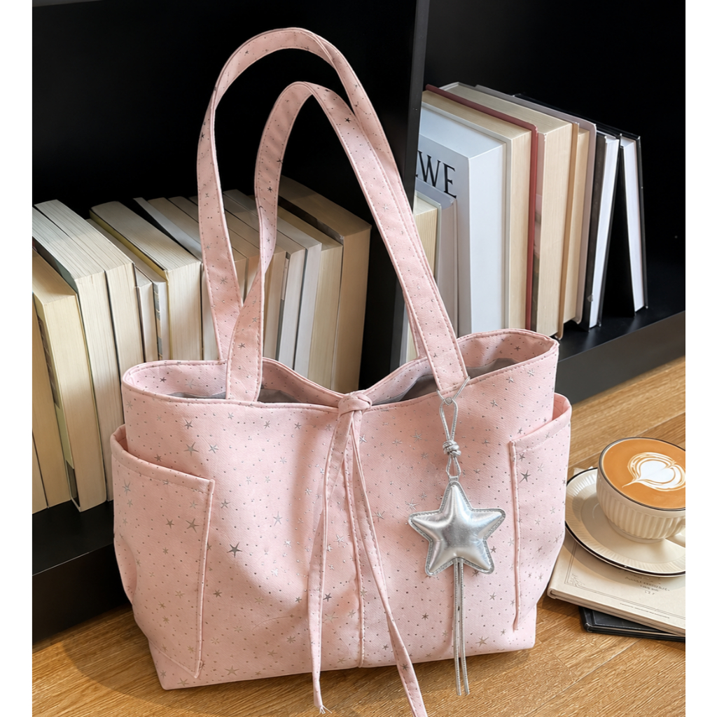 Túi tote nữ đeo vai size 34 vải canvas họa tiết ngôi sao kèm charm sao bạc đựng vừa A4 laptop TXN658