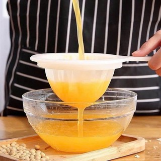 Rây lọc thức ăn có tay cầm bằng nhựa tiện lợi chuyên dụng, lọc cua, lọc nước mía